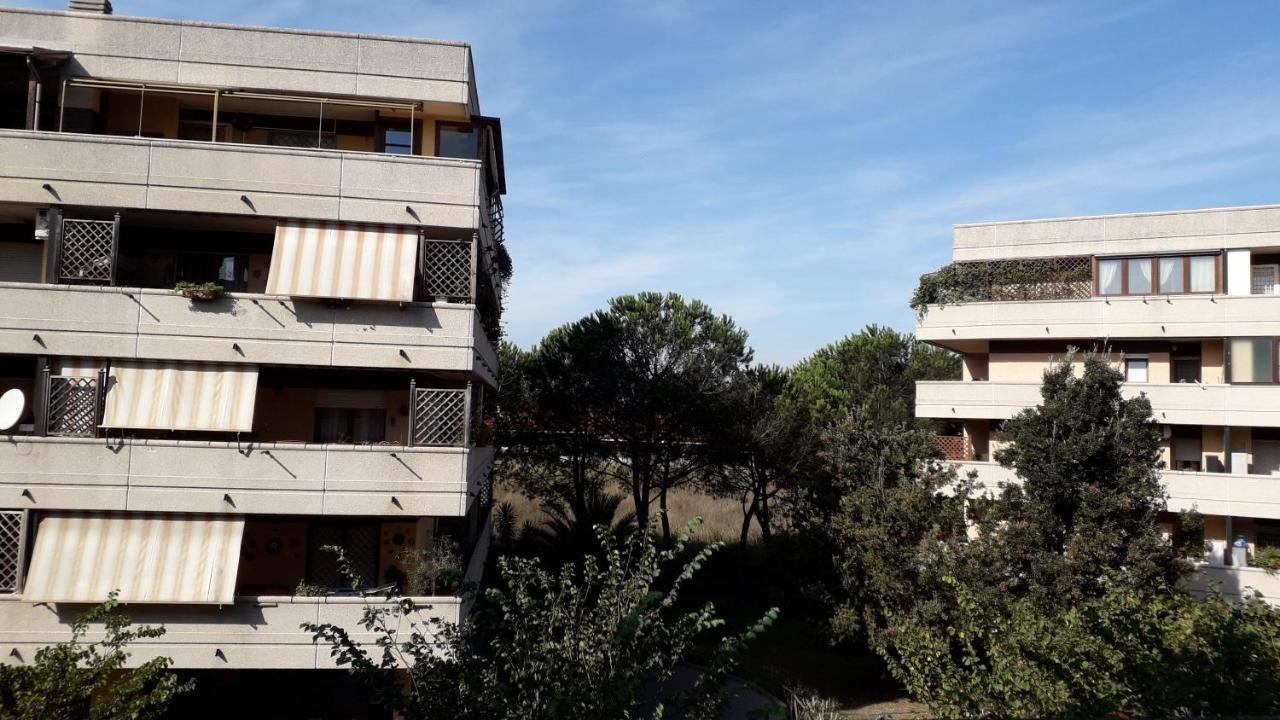 Alloggio Turistico A Giardino Di Roma エクステリア 写真