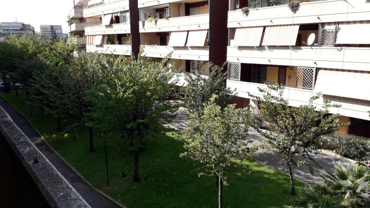 Alloggio Turistico A Giardino Di Roma エクステリア 写真